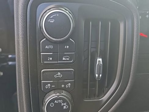 Used 2021 Chevrolet Silverado 1500 Custom image 12