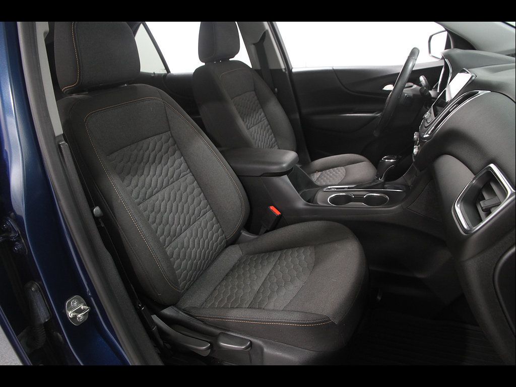 Used 2019 Chevrolet Equinox LT FWD image 16