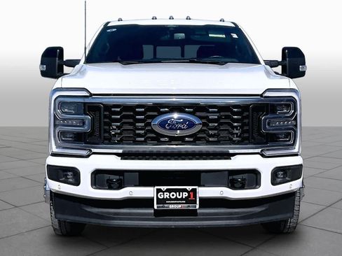 Used 2026 Ford F350 Platinum w/ FX4 Off-Road Package AWD/4WD image 4