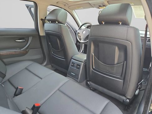 Used 2006 BMW 325i Sedan RWD image 30