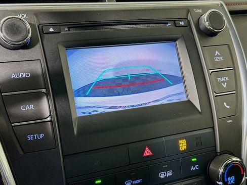 Used 2017 Toyota Camry SE FWD image 16