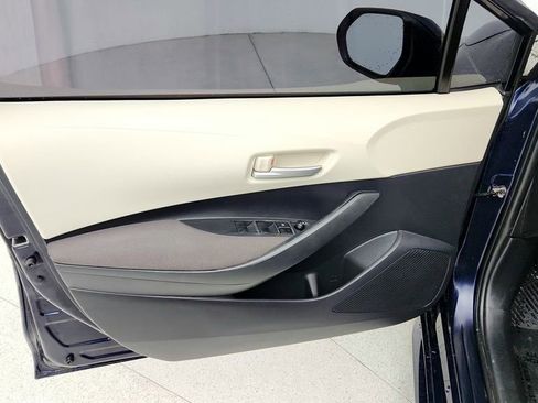 Used 2020 Toyota Corolla LE image 10