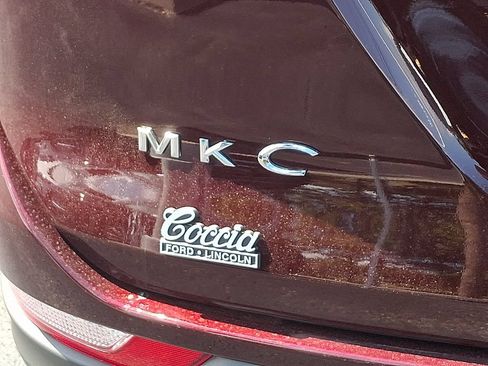 Certified 2019 Lincoln MKC Reserve w/ MKC Climate Package AWD/4WD image 30