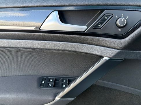 Used 2015 Volkswagen GTI S image 11