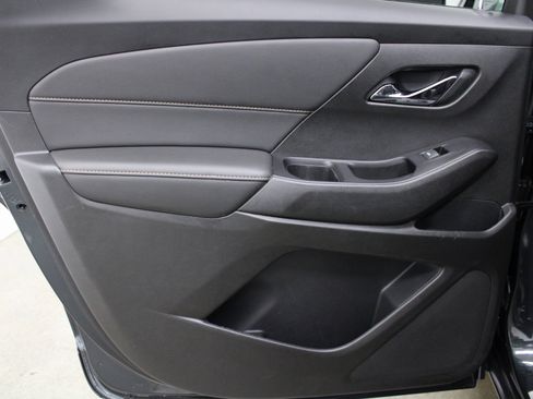 Used 2020 Chevrolet Traverse RS w/ LPO, Floor Liner Package image 19