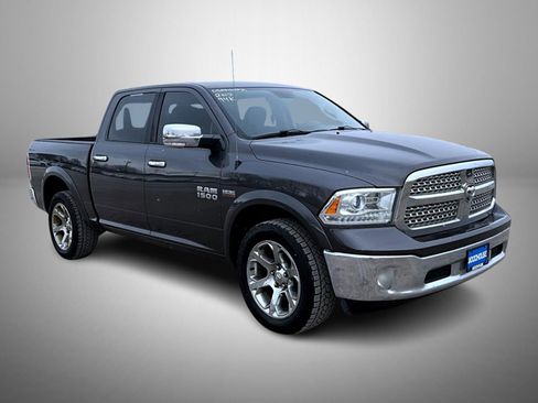 Used 2017 RAM 1500 Laramie w/ Convenience Group image 3