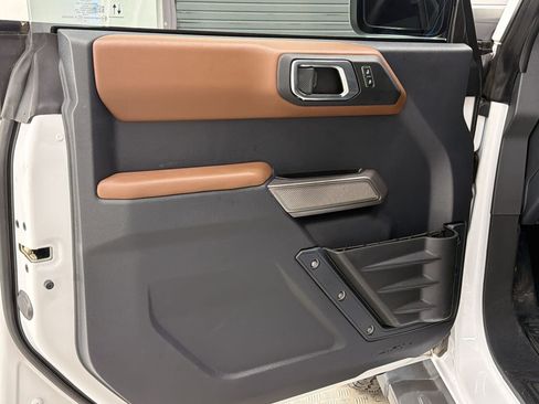 Used 2023 Ford Bronco Outer Banks AWD/4WD image 14