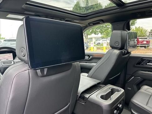 New 2026 GMC Yukon Denali w/ Denali Reserve Package AWD/4WD image 26