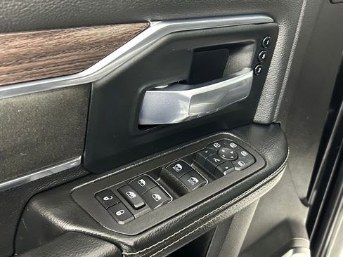 Used 2025 RAM 3500 Laramie AWD/4WD image 36