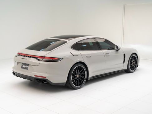 Certified 2022 Porsche Panamera 4 image 9