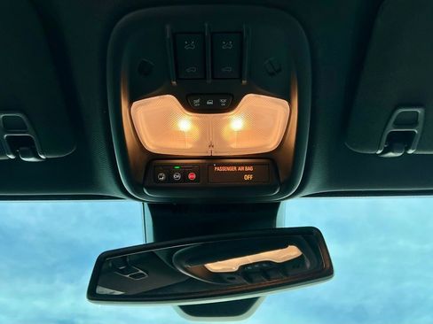 Used 2024 GMC Canyon AT4X image 33