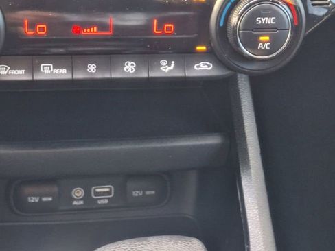 Used 2019 Kia Forte LXS image 10