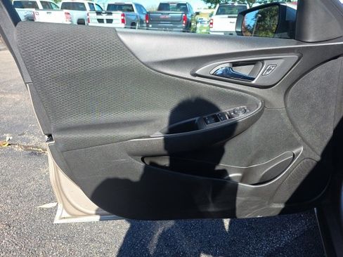 Used 2024 Chevrolet Malibu LT image 21