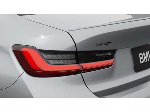 New 2026 BMW 330i xDrive Sedan w/ M Sport Package AWD/4WD image 8