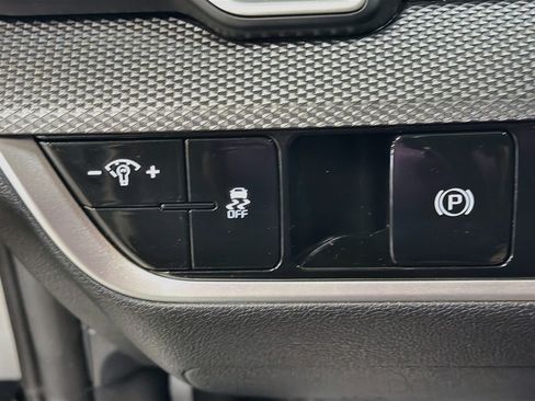 Used 2024 Kia Sportage LX AWD/4WD image 16