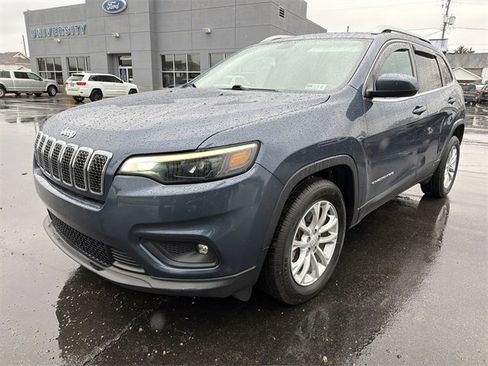 Used 2019 Jeep Cherokee Latitude w/ Popular Appearance Group image 10