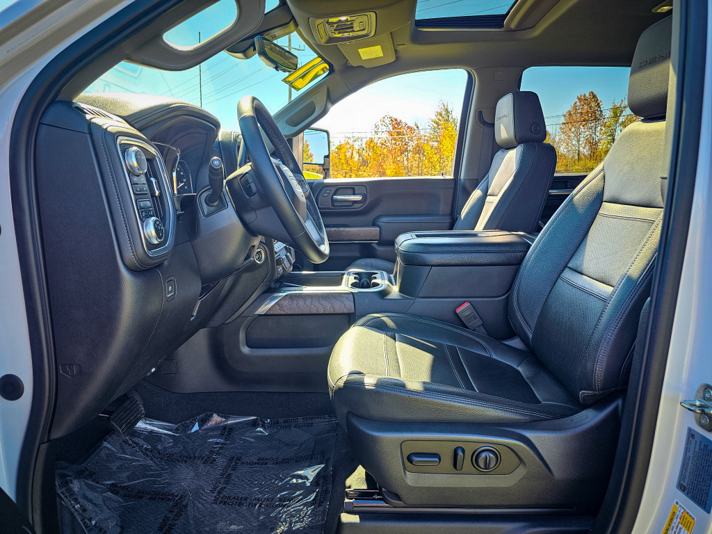 Used 2021 GMC Sierra 2500 Denali w/ Denali Ultimate Package AWD/4WD image 17