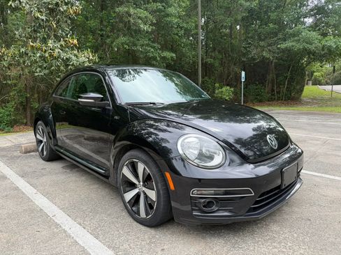 Used 2014 Volkswagen Beetle R-Line image 4