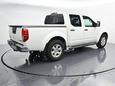 Used 2016 Nissan Frontier SV w/ SV Value Truck Package AWD/4WD image 8