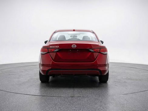 Used 2025 Nissan Sentra SV image 7