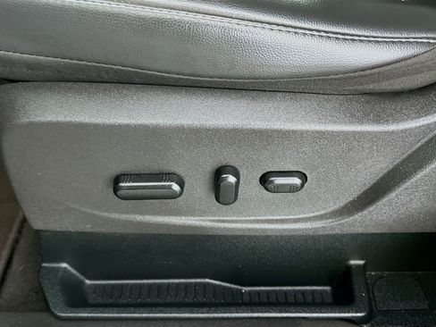 Used 2019 Ford Escape SEL FWD image 18