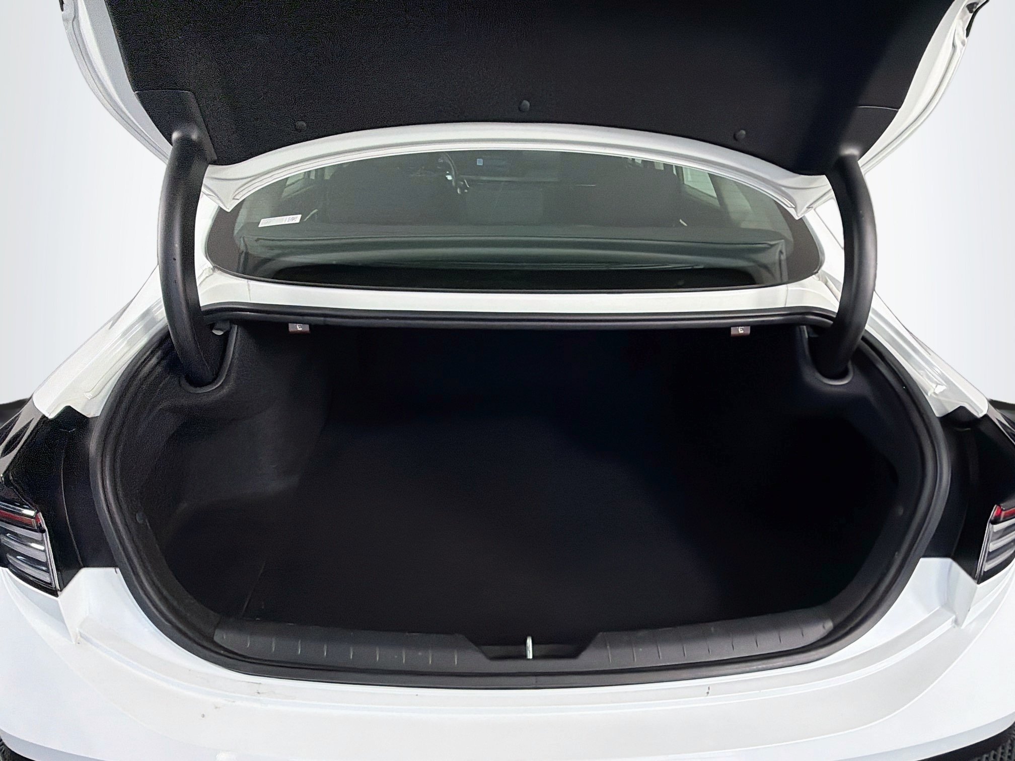 Used 2025 Hyundai Sonata SEL FWD image 30