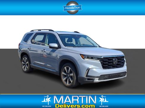 Used 2024 Honda Pilot Elite image 1