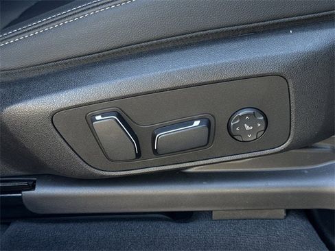 Used 2024 BMW X4 xDrive30i w/ Premium Package image 33