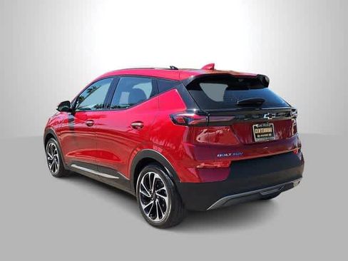 Used 2022 Chevrolet Bolt EUV Premier w/ Sun & Sound Package image 6
