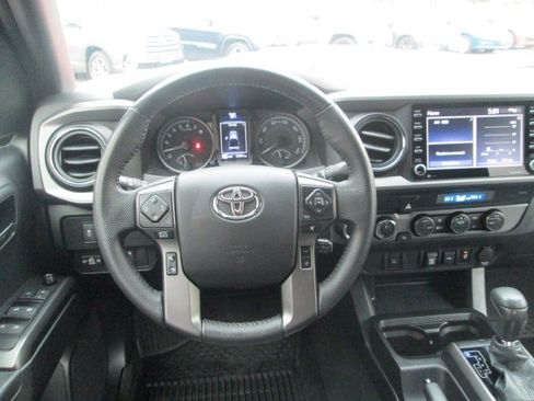 Used 2021 Toyota Tacoma 4x4 Double Cab image 14