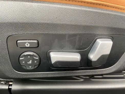 Used 2023 BMW M2 image 11