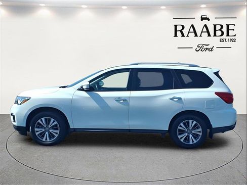 Used 2020 Nissan Pathfinder S image 4