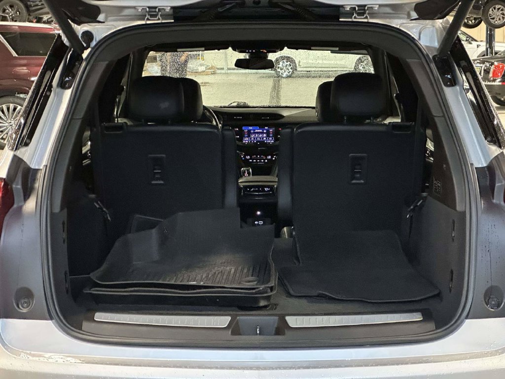 Used 2020 Cadillac XT6 Premium Luxury AWD/4WD image 12