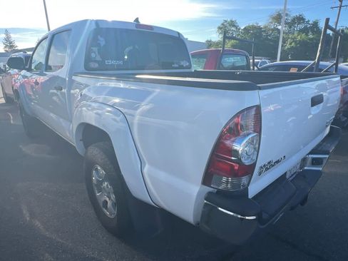 Used 2014 Toyota Tacoma PreRunner w/ SR5 Package image 6