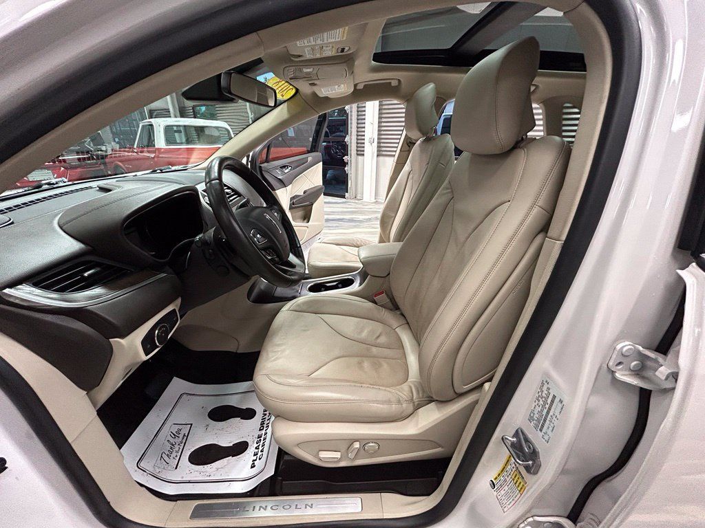 Used 2018 Lincoln MKC Reserve FWD image 54