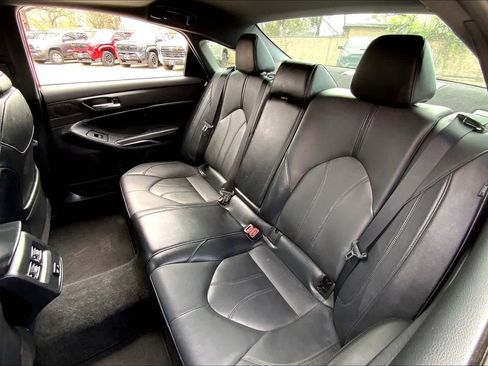 Used 2022 Toyota Avalon XLE w/ Moonroof Package image 20