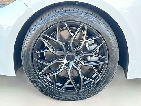 Used 2023 Kia Stinger GT-Line image 31