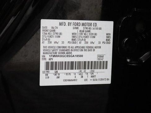 Used 2025 Ford Explorer ST AWD/4WD image 37