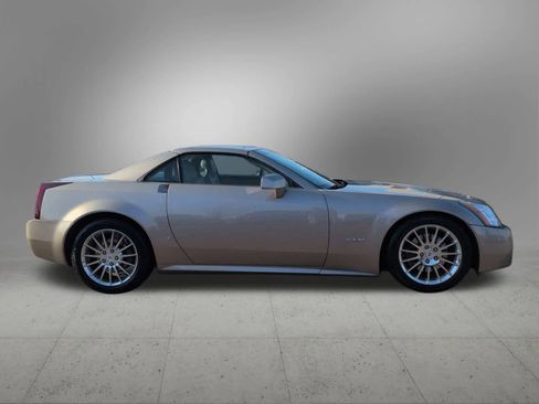 Used 2008 Cadillac XLR image 7