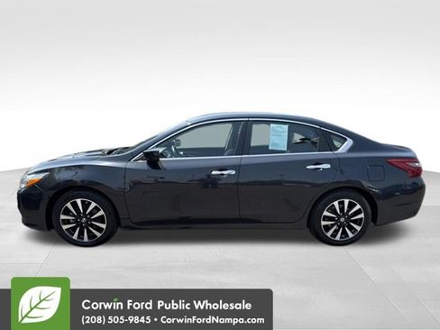 Used 2018 Nissan Altima 2.5 SV FWD image 8
