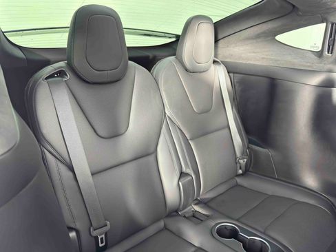 Used 2023 Tesla Model X image 43
