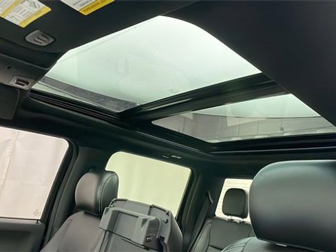 Used 2018 Ford F150 Lariat w/ Equipment Group 502A Luxury image 27