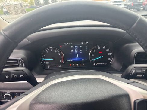 Used 2023 Ford Explorer XLT w/ Equipment Group 202A AWD/4WD image 13