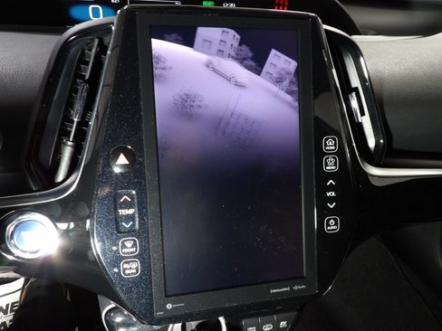Used 2021 Toyota Prius Prime XLE w/ Carpet Mat Package (TMS) FWD image 8