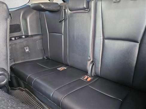 Used 2023 Toyota Highlander XLE FWD image 19