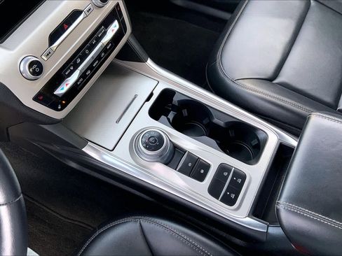 Used 2023 Ford Explorer XLT w/ Equipment Group 202A image 15