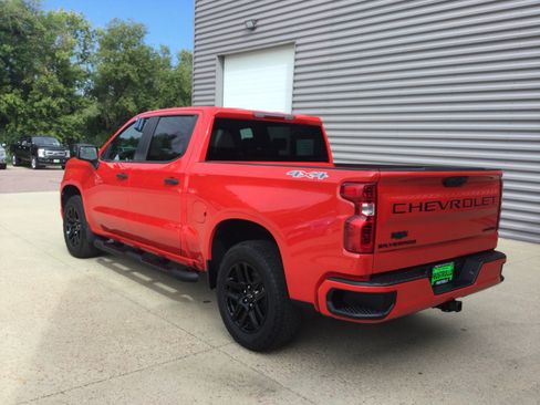 Used 2026 Chevrolet Silverado 1500 Custom w/ Turbomax Blackout Package AWD/4WD image 7