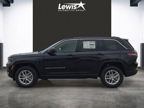 New 2026 Jeep Grand Cherokee Laredo X AWD/4WD image 2