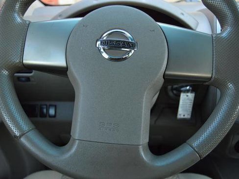 Used 2010 Nissan Frontier SE AWD/4WD image 18