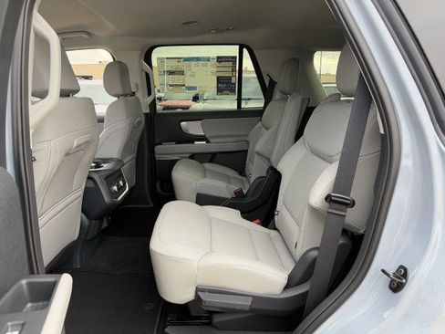 New 2026 Ford Expedition Active image 27